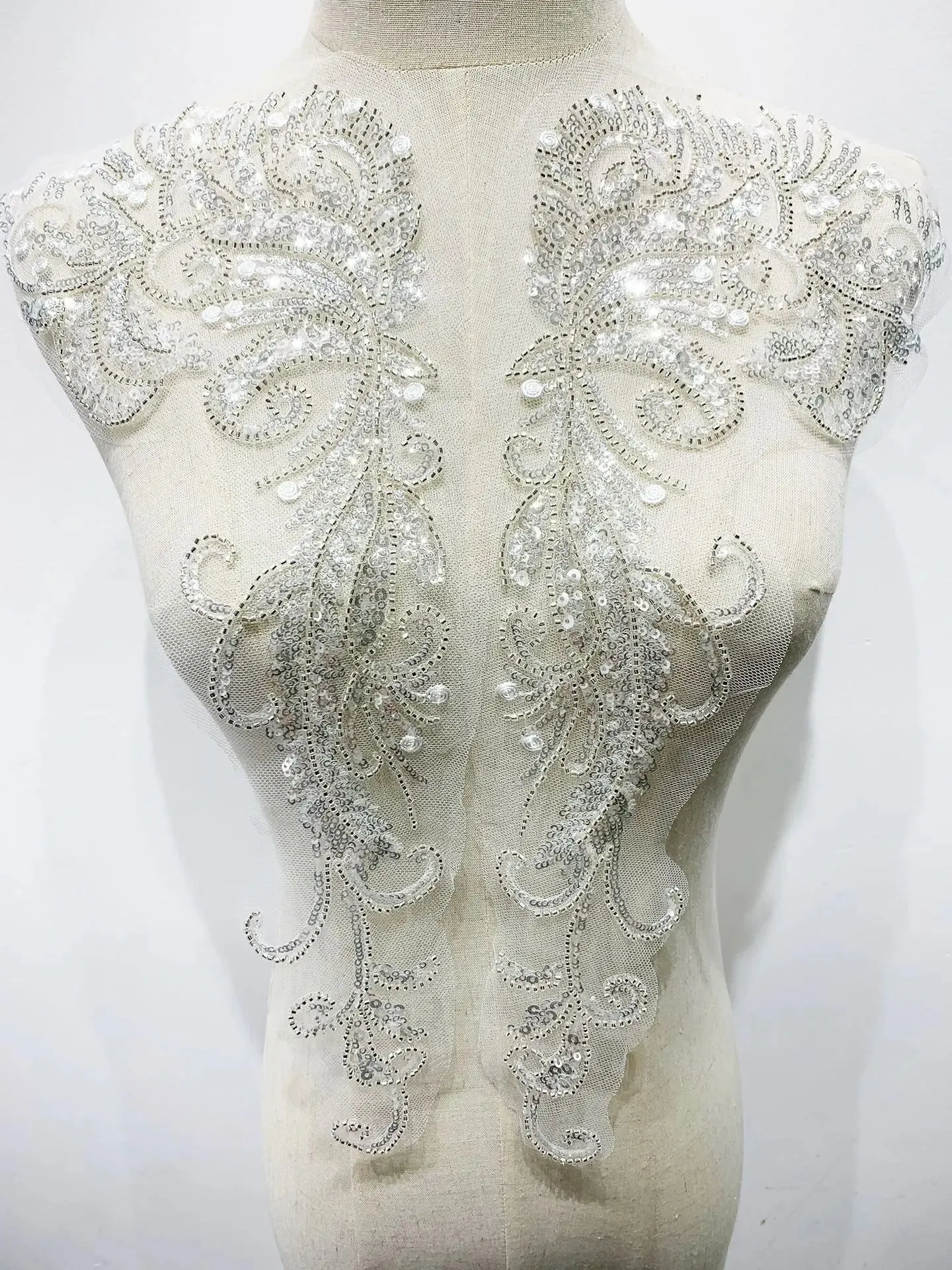 Ismet Sequin Applique