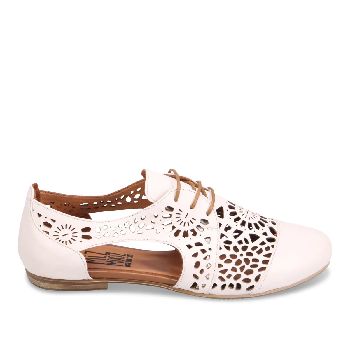 Kenan Lace Up