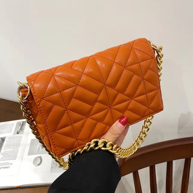 Latty Women's Minimalist Quilted Flap Handbag