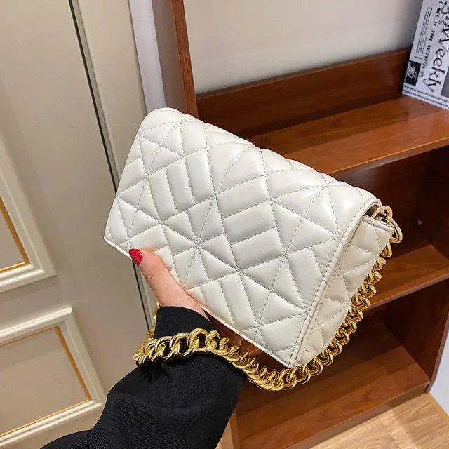 Latty Women's Minimalist Quilted Flap Handbag