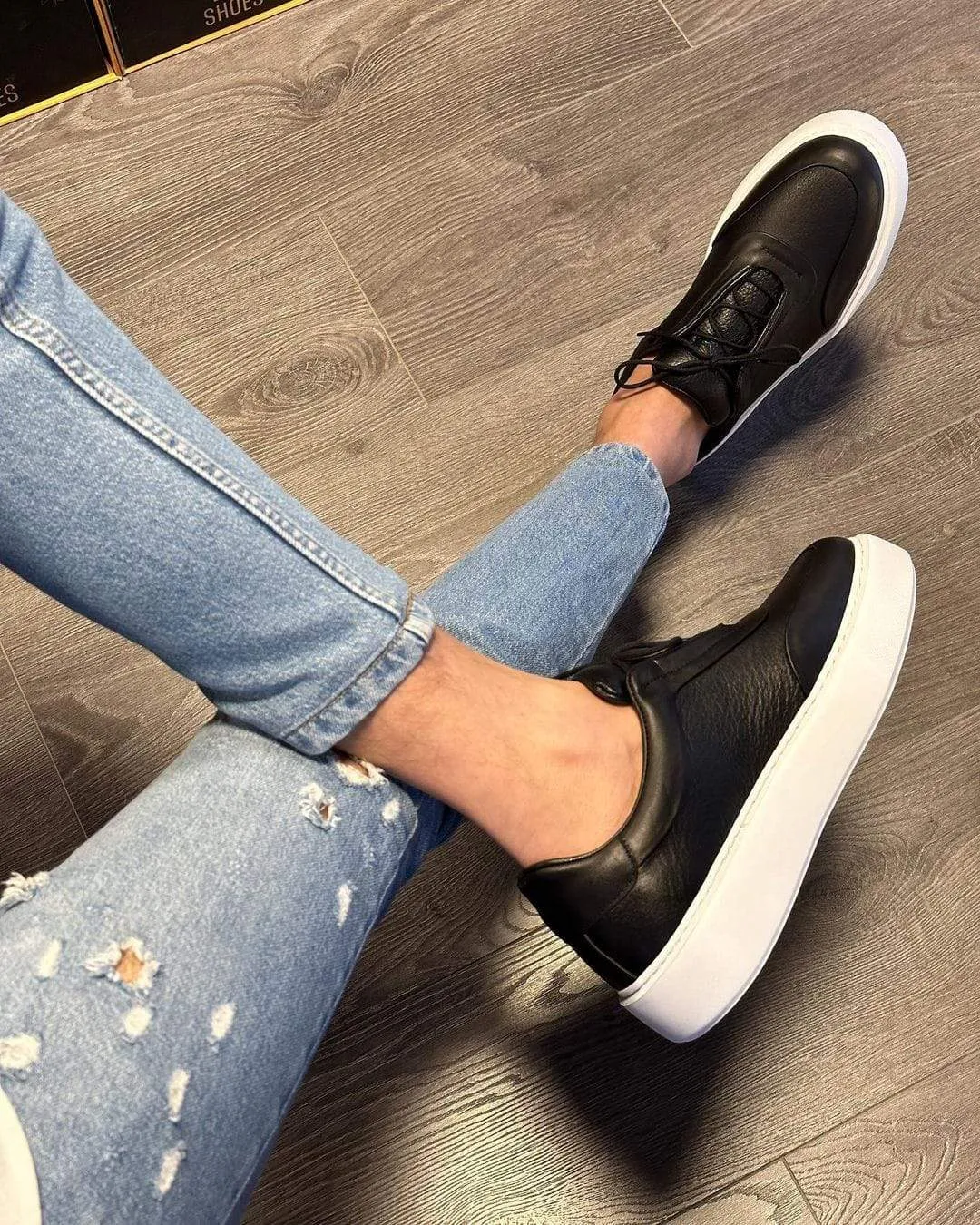 Leather Versatile Casual Sports Shoes