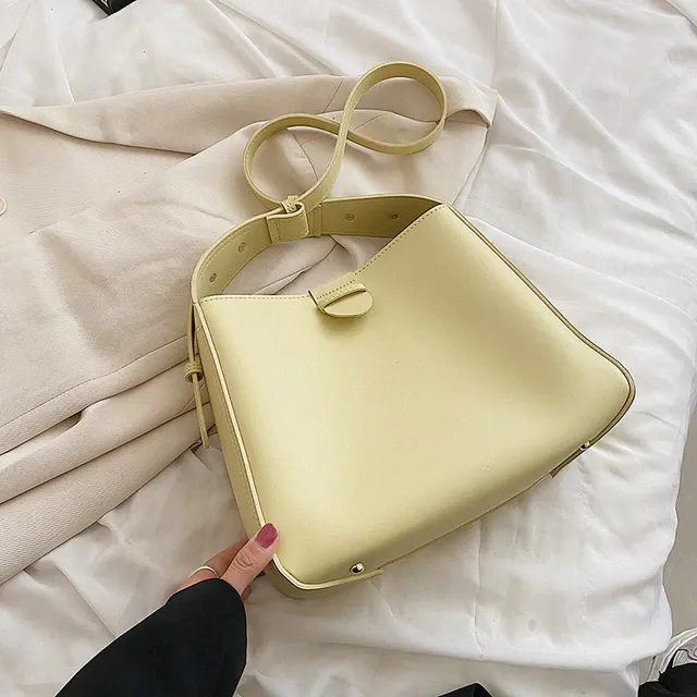 Peter Women's Leather Shoulder Handbag